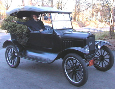 1924 Model T Tourer and Christmas Tree