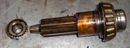 Warford gearshaft and taper bearing Warford gearshaft and taper bearing
