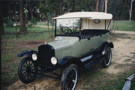1923 Owned by G & J Baulch, Haddon Victoria