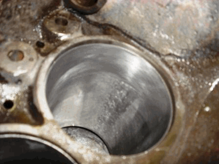 A re-sleeved cylinder bore A re-sleeved cylinder bore