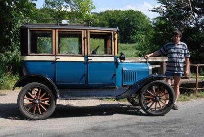 Ford T 1921 Custom Fordor 